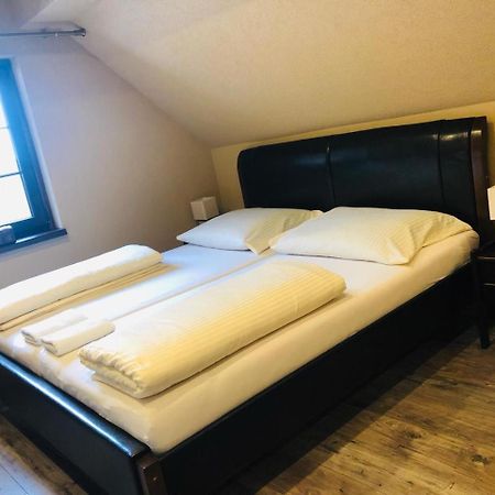 Penzion a Reštaurácia Hanišberg Krupina Exterior foto